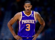 九游入口-关于阿里扎受伤离场，球队连三连胜或受影响的信息