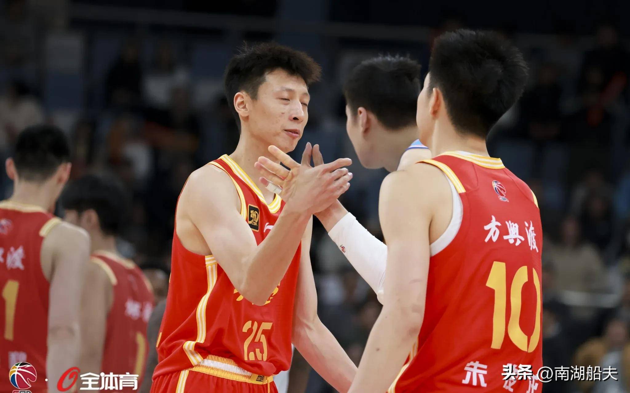 九游体育中国官网-关于篮球职业联赛中球队实力均衡，悬念重重的信息