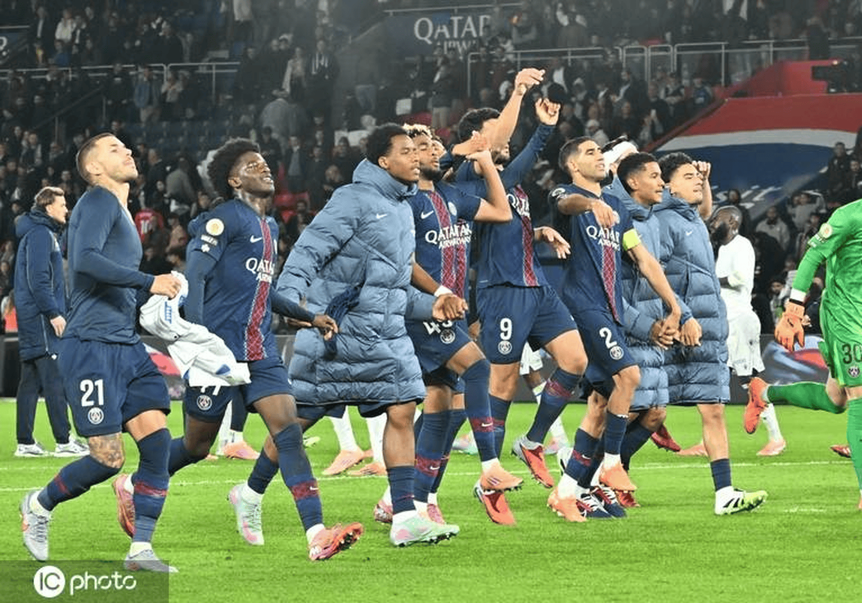 巴黎圣日耳曼继续领跑法甲联赛 巴黎圣日耳曼继续领跑法甲联赛