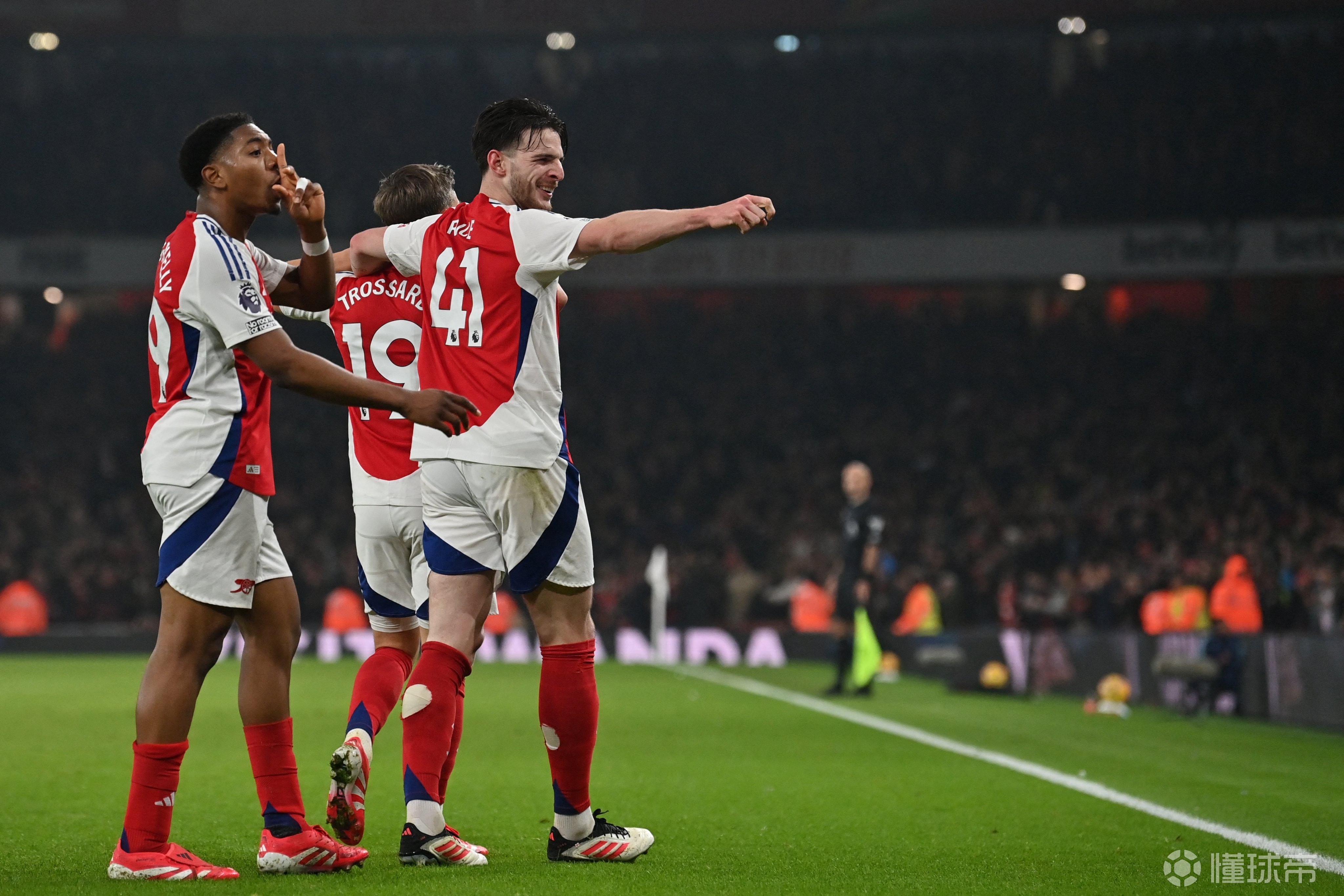 曼城战平门兴格拉德巴赫,晋级希望渐渐落空的简单介绍 曼城战平门兴格拉德巴赫,晋级希望渐渐落空的简单介绍