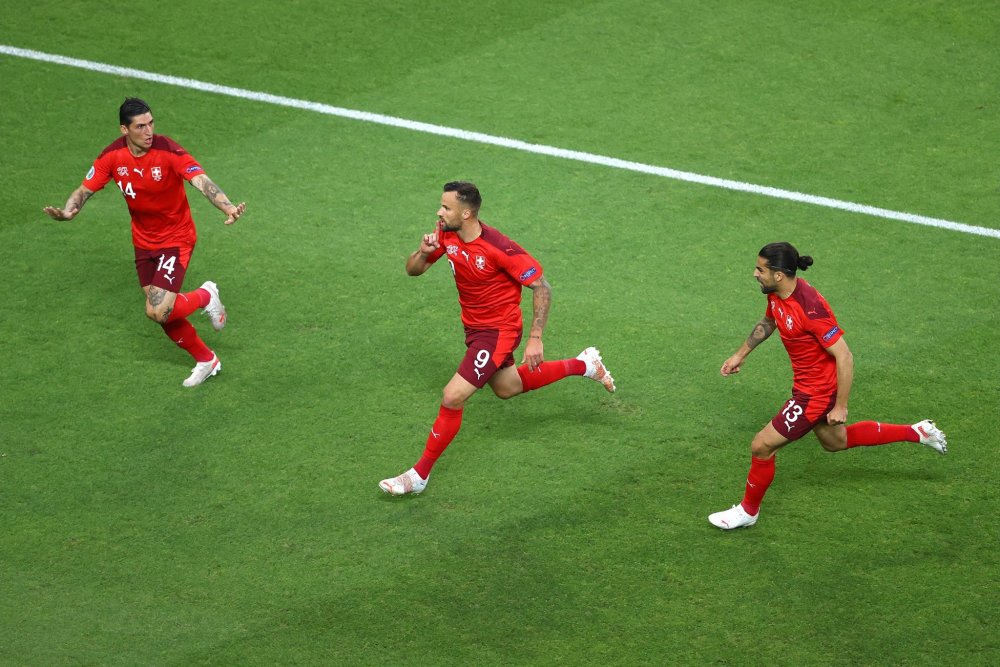 铁饼项目出现黑马,携手晋级决赛的简单介绍 铁饼项目出现黑马,携手晋级决赛的简单介绍