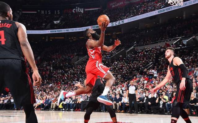 火箭绝杀开拓者,主场比分领先登峰胜利的简单介绍 火箭绝杀开拓者,主场比分领先登峰胜利的简单介绍